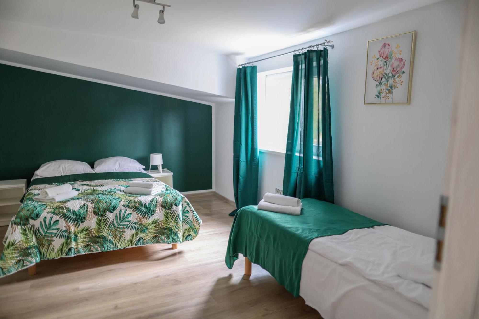 Apartamenty Poddabek- Basen Kryty, Sauna, Animacje Dla Dzieci , Malpi Gaj, Baseny Na Dachu Poddabie Ngoại thất bức ảnh